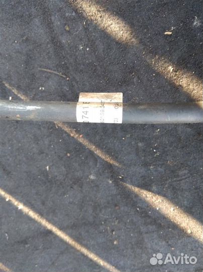 Трубка кондиционера 7L0820741E 4.2 Бензин Volksw