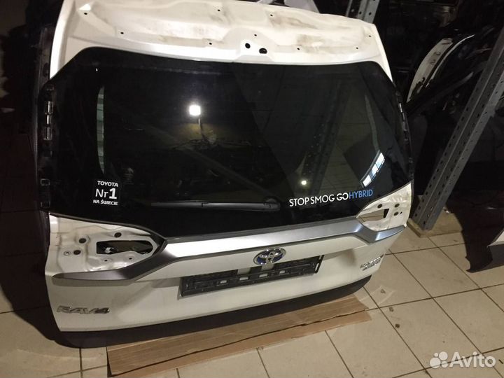 Крышка багажника Тойота Рав 4 50 2019-2022