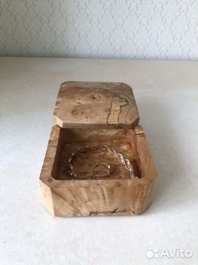 Шкатулка из натурального дерева