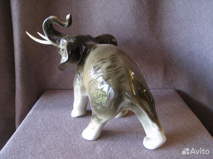 Статуэтка Слоненок Фарфор Royal Dux Bohemia