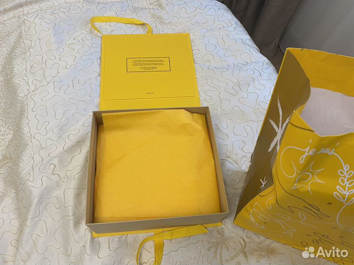 Коробка и пакет l’occitane