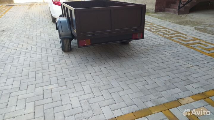 Прицеп на легковой автомобиль