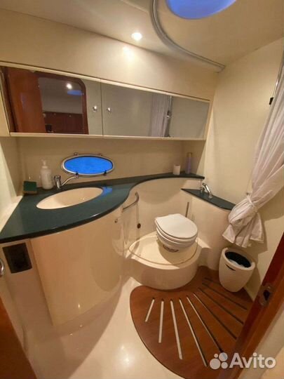 Аренда, прогулки на катерах и яхтах