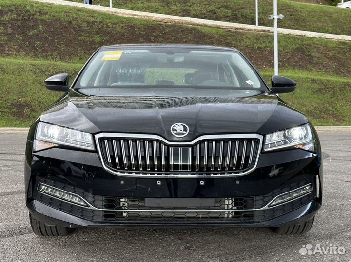 Skoda Superb 2.0 AMT, 2024, 10 км