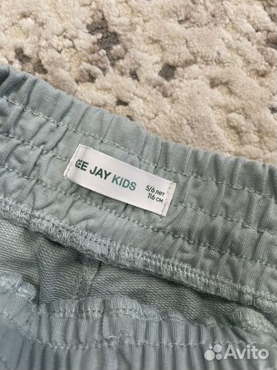 Спортивные брюки