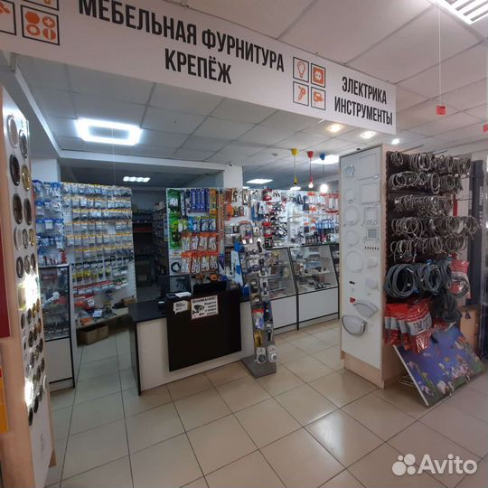 Требуется продавец-консультант
