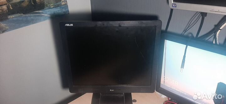 Монитор Asus
