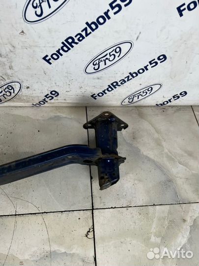 Усилитель бампера передний Honda Cr-V 3 RE5 2012