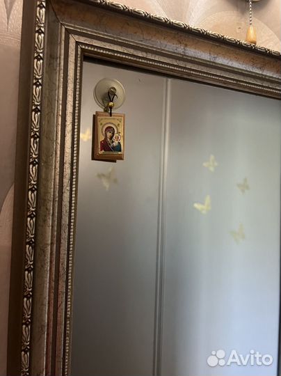 Зеркало настенное