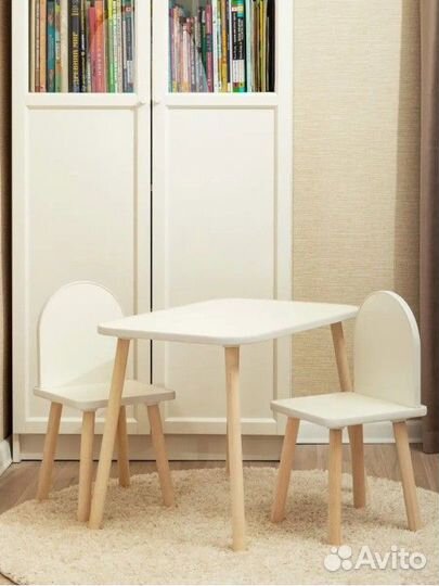 Детский комплект стол и два стула