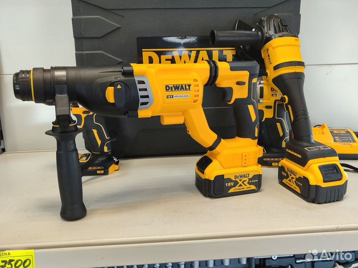 Набор инструментов DeWalt 4 в 1