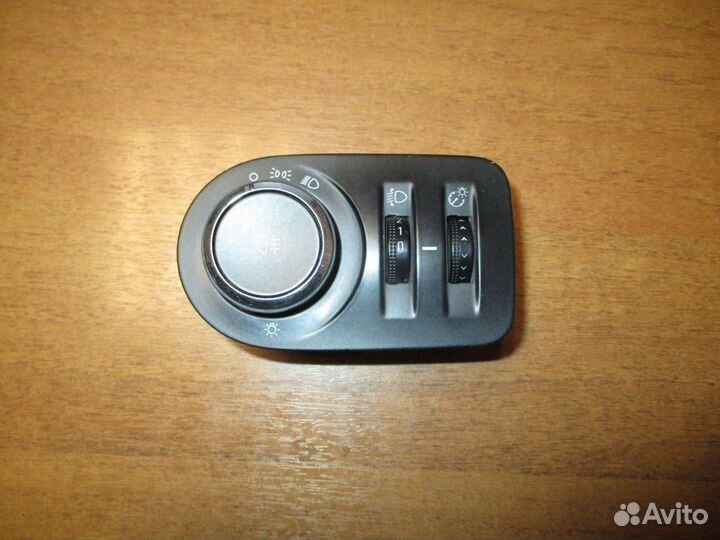 Переключатель света фар Opel Corsa D