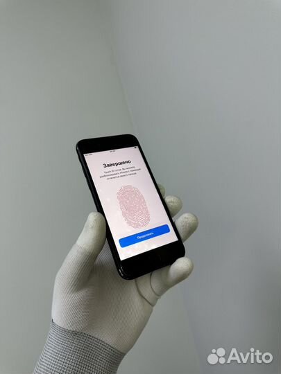 iPhone SE (2020), 64 ГБ