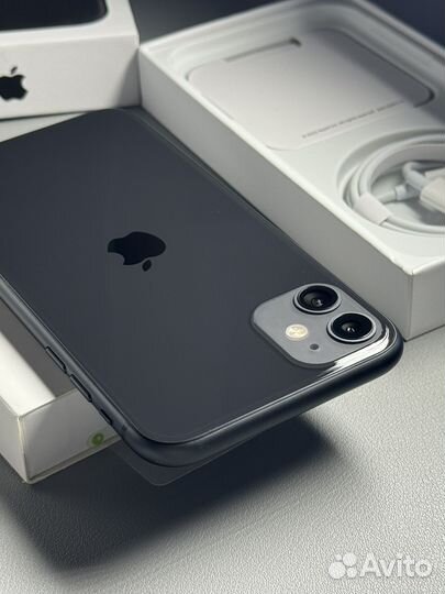 iPhone 11, 256 ГБ