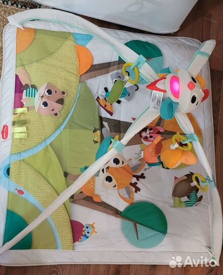 Развивающий коврик tiny love