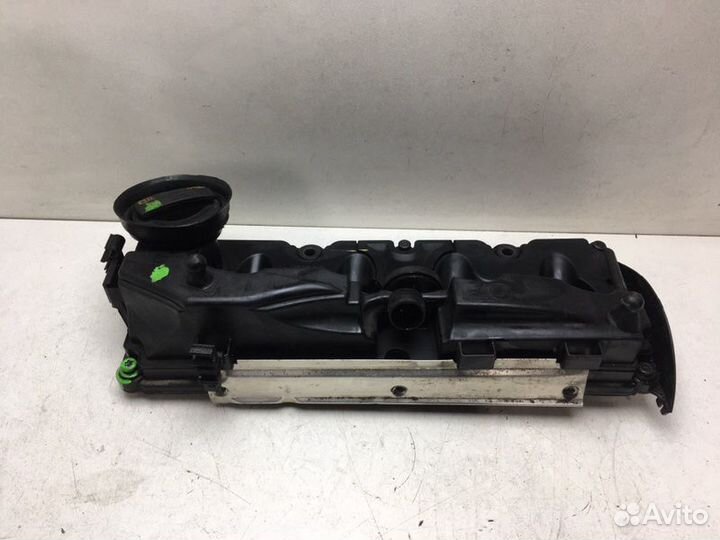 Крышка клапанов Volkswagen Caravella 2.0 TDI