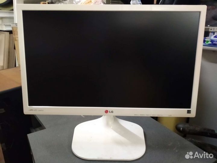 Монитор Lg 24'