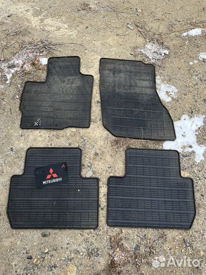 Резиновые коврики митсубиси аутлендер 3