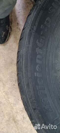 Goodyear EfficientGrip 265/65 R17