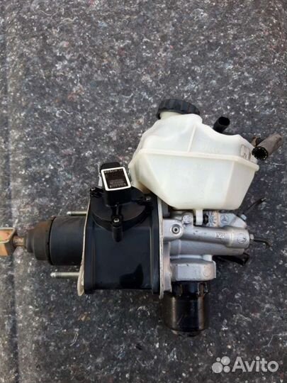 Главный тормозной цилиндр Mercedes W211