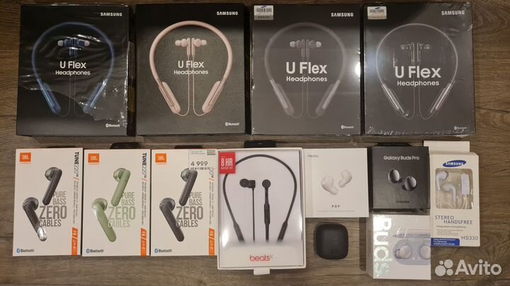 Коллекция наушников, 13 пар JBL Samsung