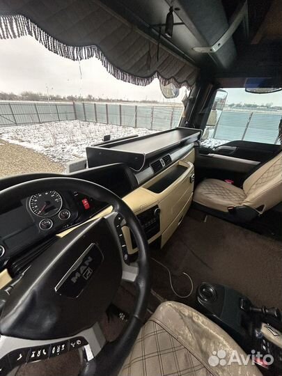 MAN TGX 18.440 с полуприцепом, 2008