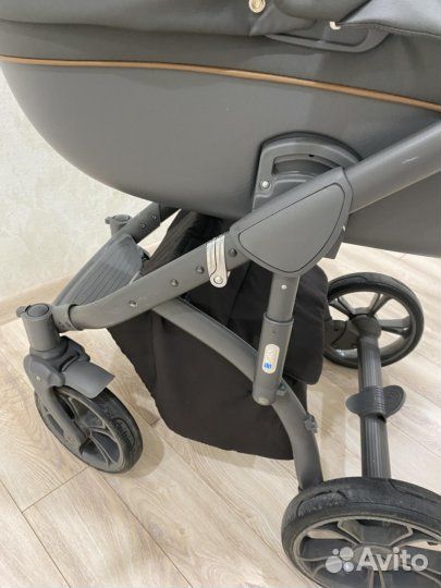 Детская коляска Roan Bass Soft Le 2 в 1 экокожа