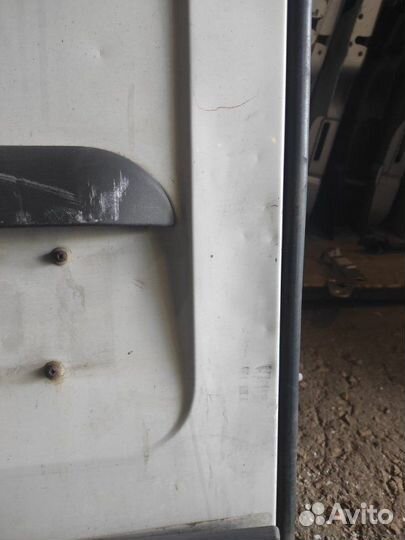 Дверь багажника левая Iveco Daily 35S11 3.0 2006