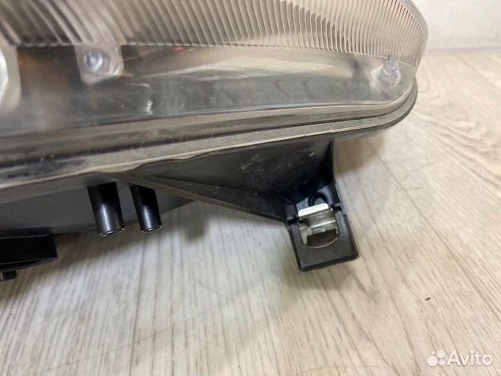 Фара передняя левая Ford Kuga DR txda 2011