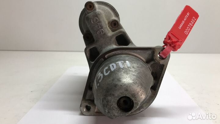 Стартер Opel Corsa D рест. 2011 55570445