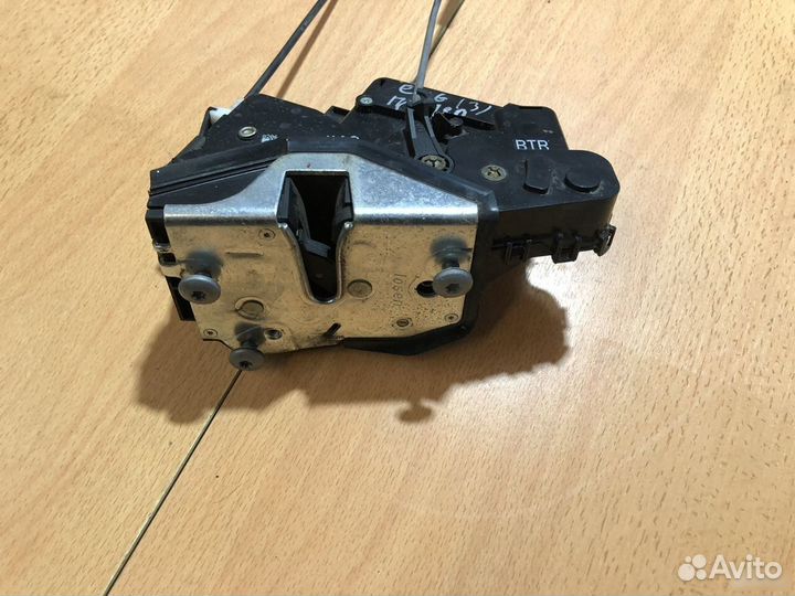 Замок передней правой двери BMW e46