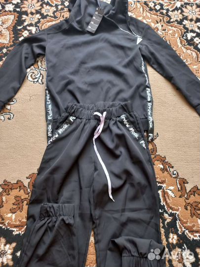 Спортивный костюм