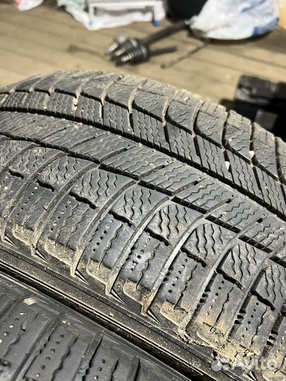 Michelin X-Ice 215/60 R17