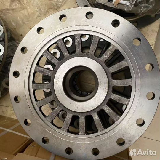 812-35105-0061 Крышка дифференциала