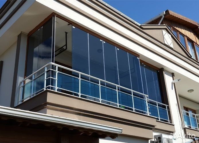 Безрамное остекление балконов и лоджий