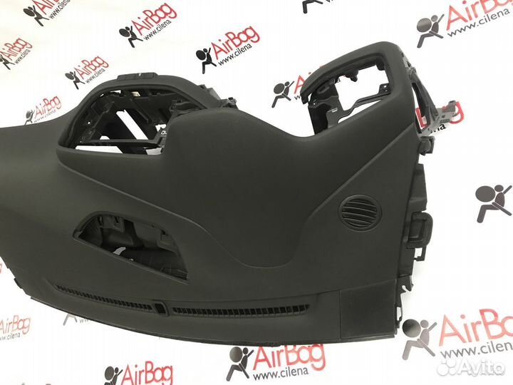 Торпедо панель приборов KIA Ceed 2012-2018