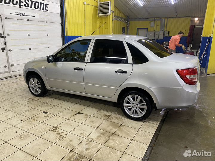 LADA Granta 1.6 МТ, 2013, 243 000 км