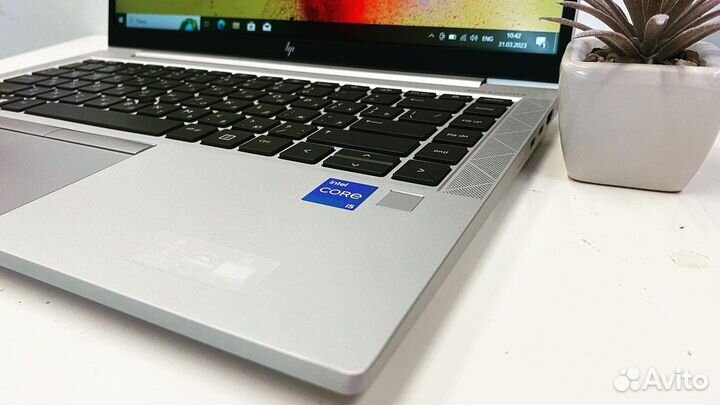 Hp elitebook 840 g8 16 озу 256 SSD как новый
