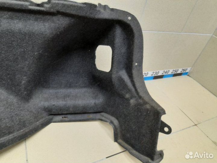 Обшивка багажника правая Toyota Corolla E140 1.6