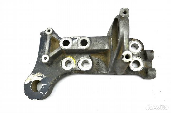 Кронштейн переднего бампера, левый DAF XF95 (01.02