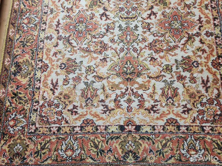 Ковер шерстяной