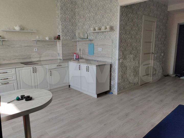 2-к. квартира, 70 м², 4/17 эт.