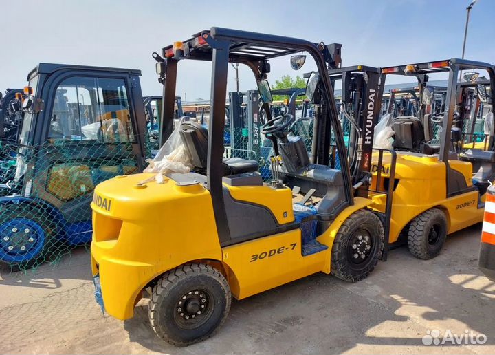 Вилочный погрузчик Hyundai 25D-9E, 2024