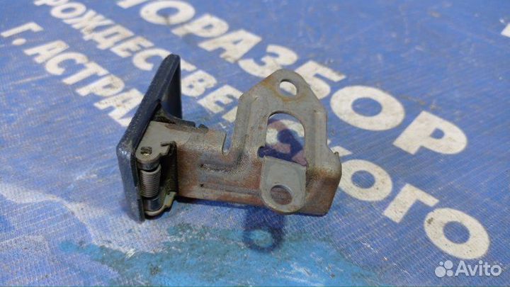 Ручка открывания капота Honda Fit хэтчбек L13Z1