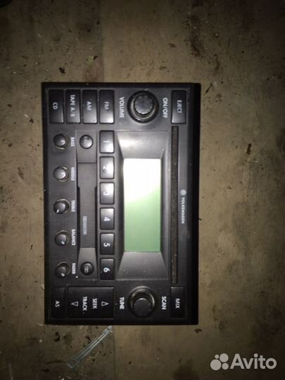 Штатная магнитола на volkswagen passat b5