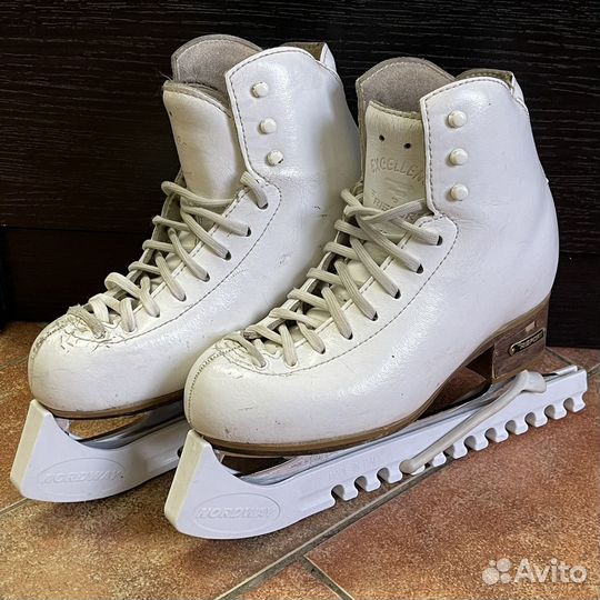 Коньки фигурные Risport Excellence