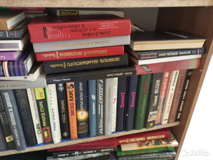 Детективы зарубежные и советские (российские)