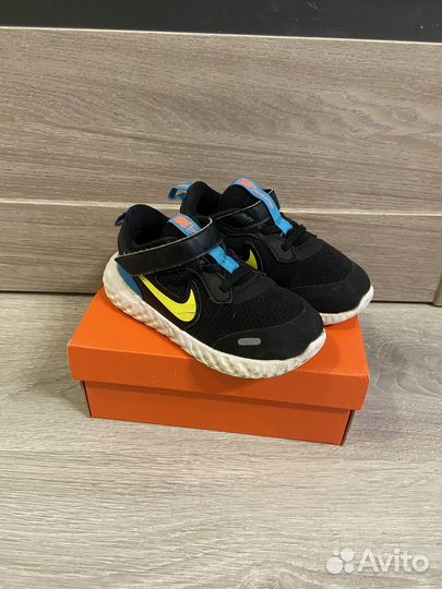 Кроссовки nike