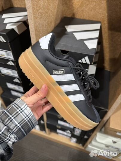 Кроссовки женские Adidas Под заказ