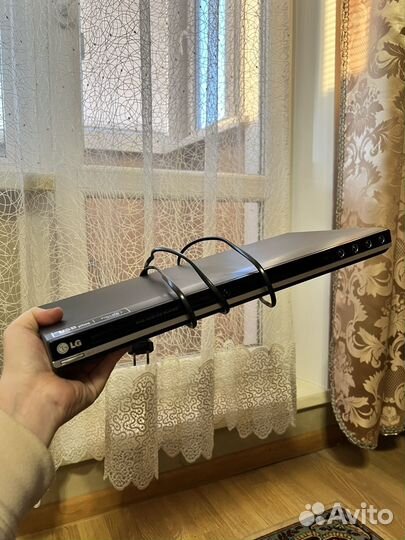 DVD / VCD / CD плеер